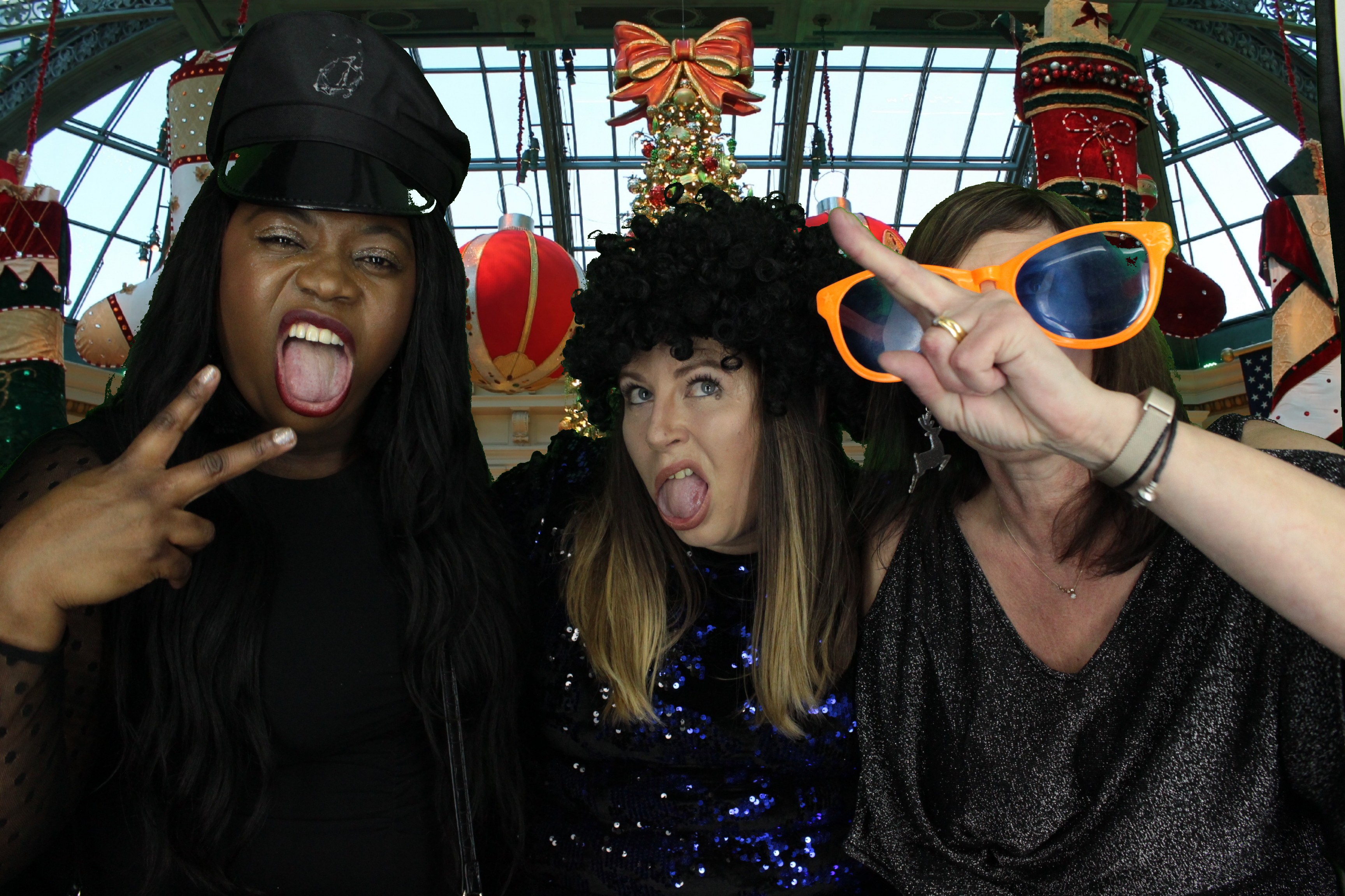 One Line Christmas Party | View more photos from the event at gallery.myphotoboothexperience.co.uk/u/MyPhotoBoothExperienceLtd/One-Line-Christmas-Party